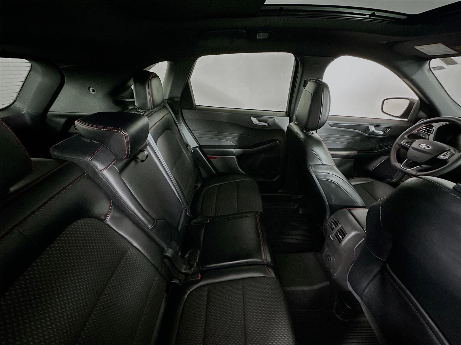 Used 2023 Ford Escape ST-Line w/ Tech Pack #1 image 27