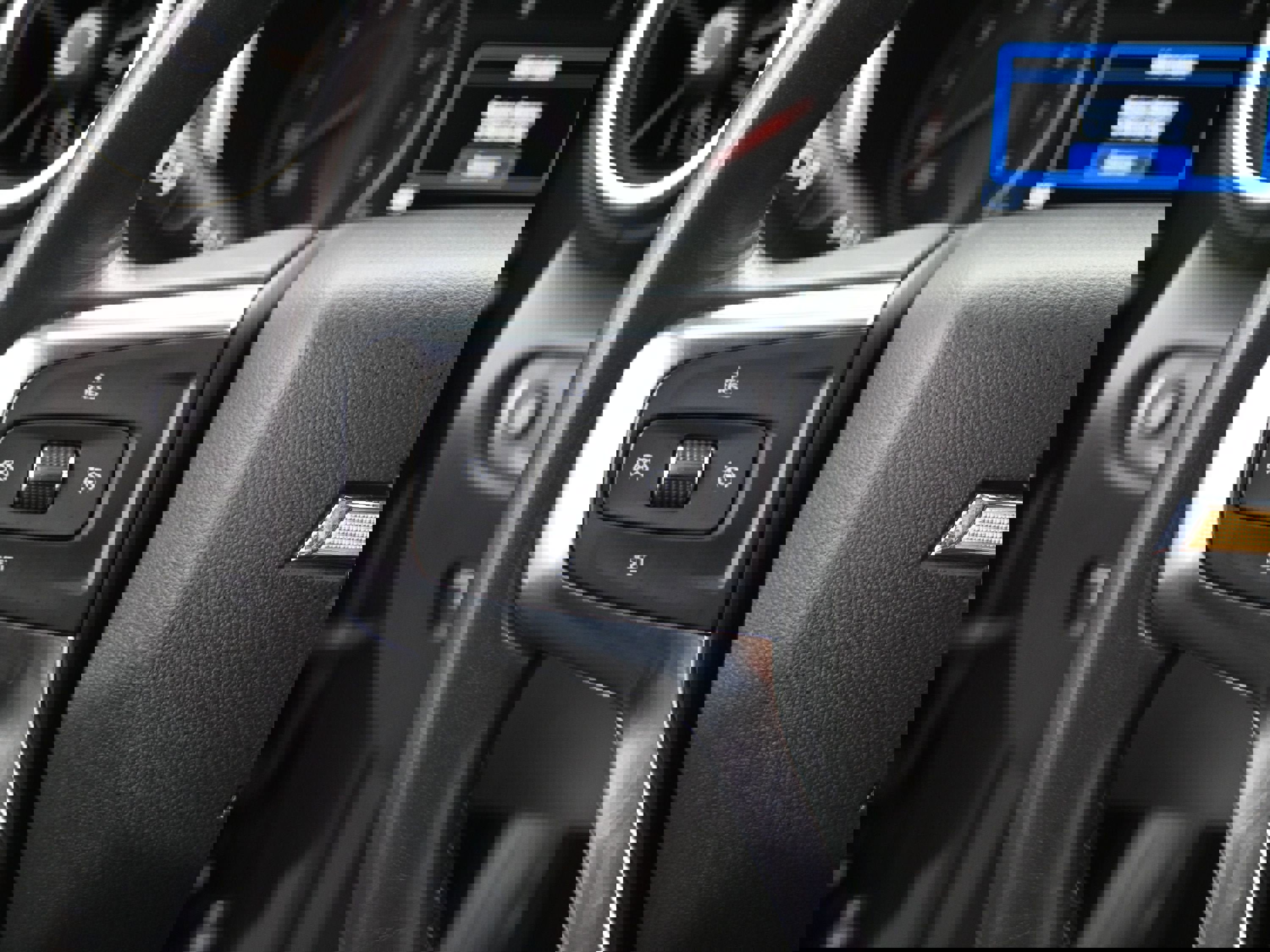 Certified 2020 Chevrolet Blazer LT image 11