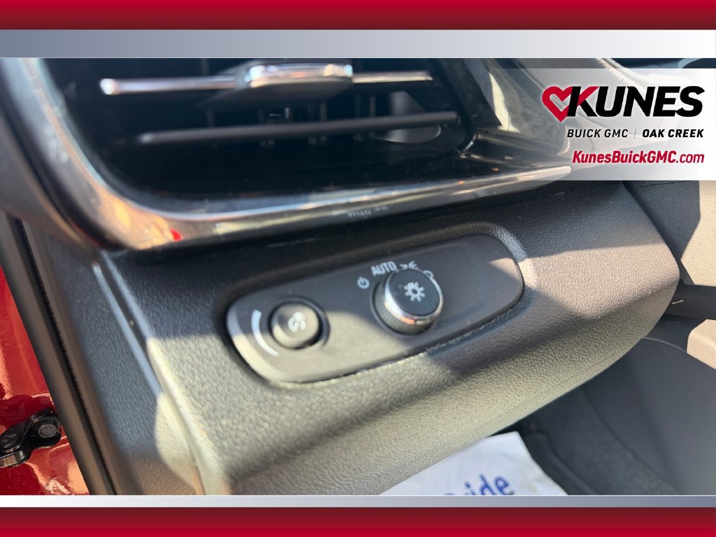 Used 2026 Buick Envista Sport Touring w/ Convenience I Package FWD image 19
