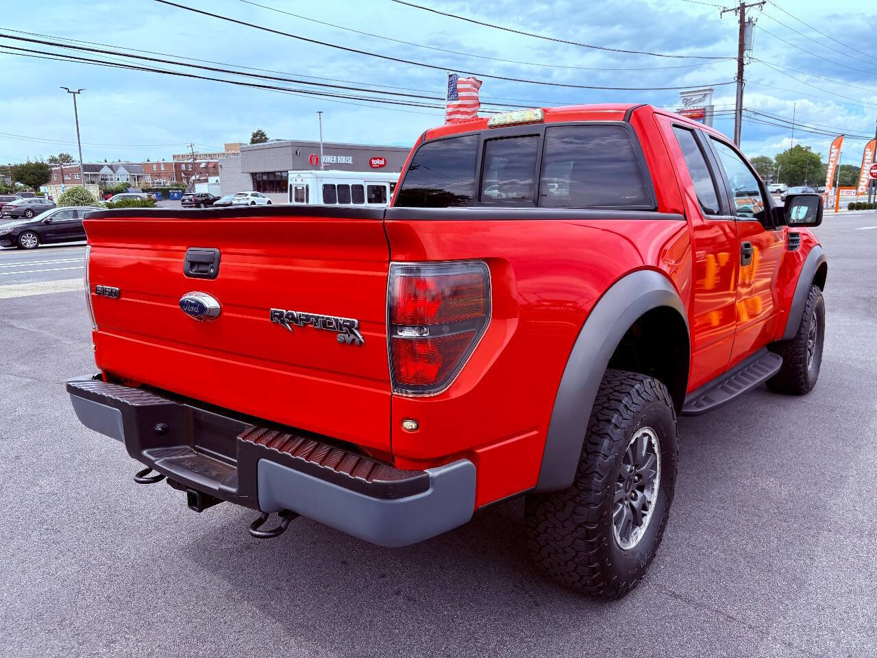 Used 2010 Ford F150 Raptor image 6
