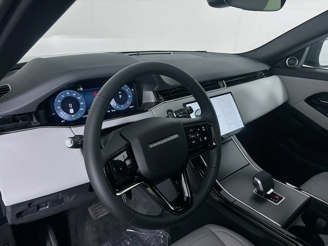Used 2026 Land Rover Range Rover Evoque S AWD/4WD image 9
