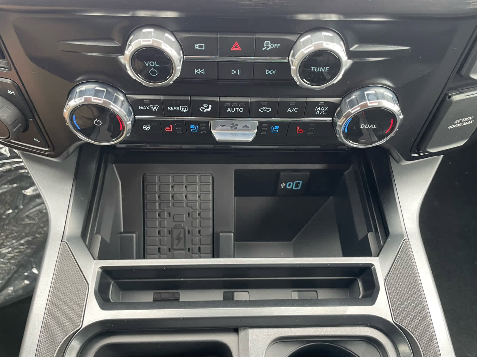 New 2026 Ford F350 Lariat image 27