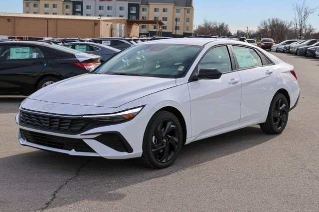 New 2026 Hyundai Elantra Sport image 6