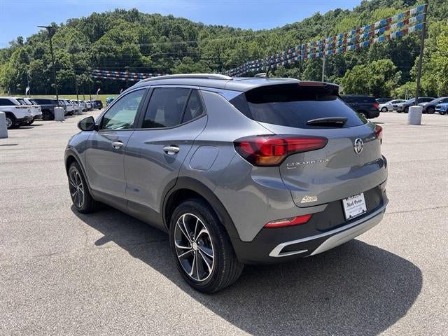 Used 2022 Buick Encore GX Select w/ Advanced Technology Package AWD/4WD image 9