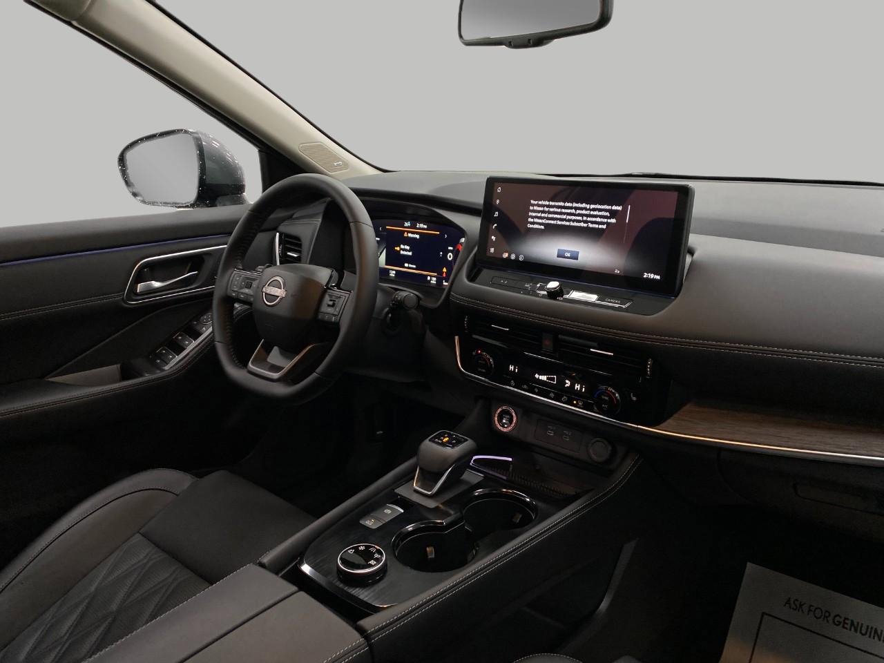 Used 2025 Nissan Rogue Platinum image 21