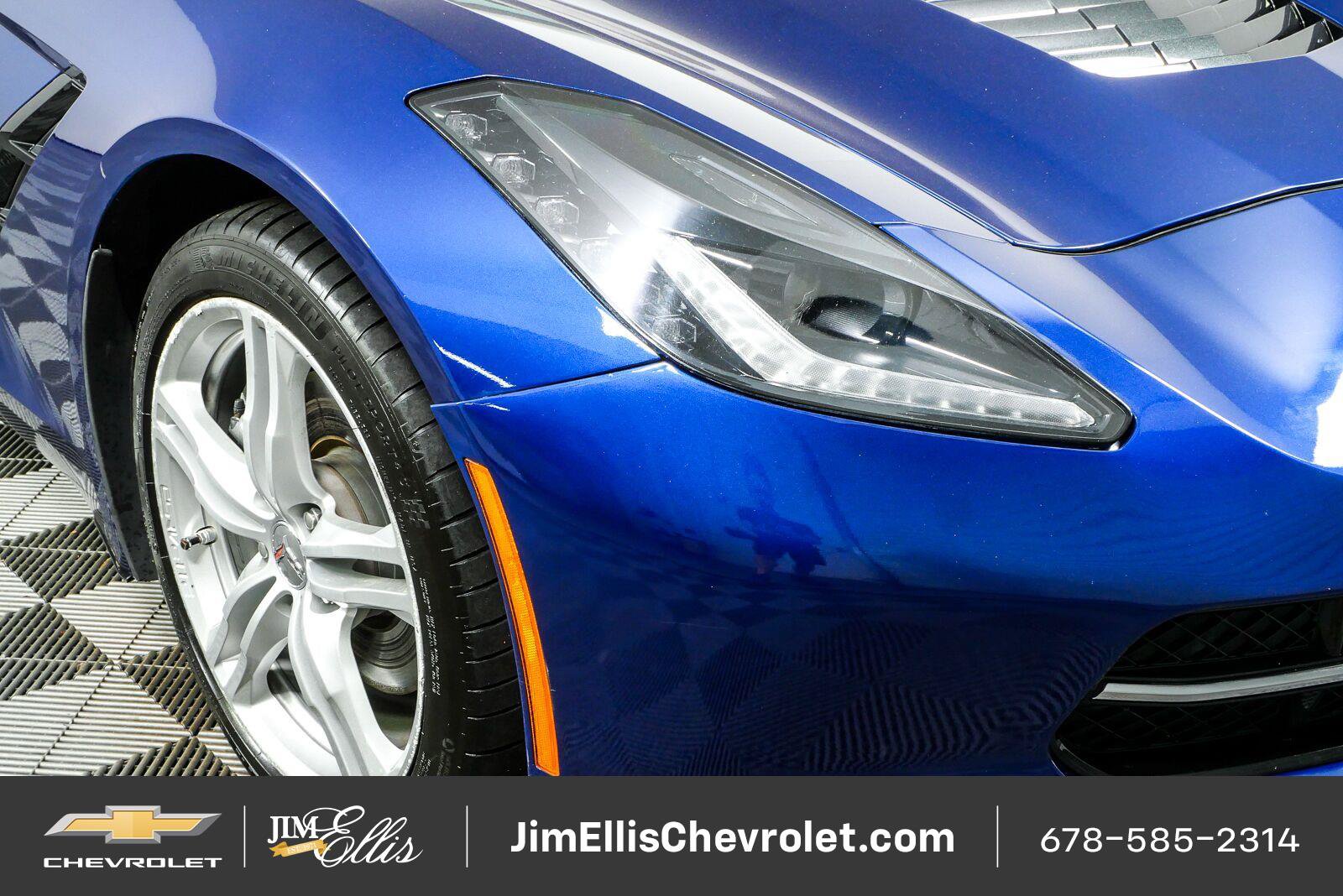 Used 2017 Chevrolet Corvette Stingray Coupe w/ 1LT RWD image 33
