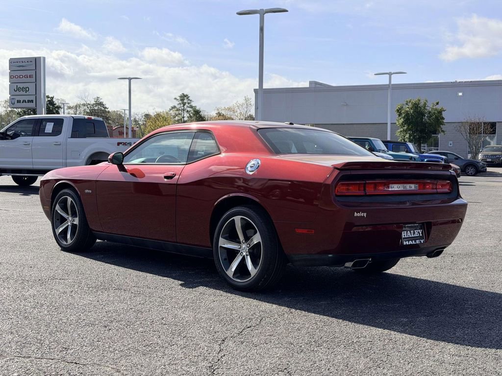 Used 2014 Dodge Challenger SXT image 21