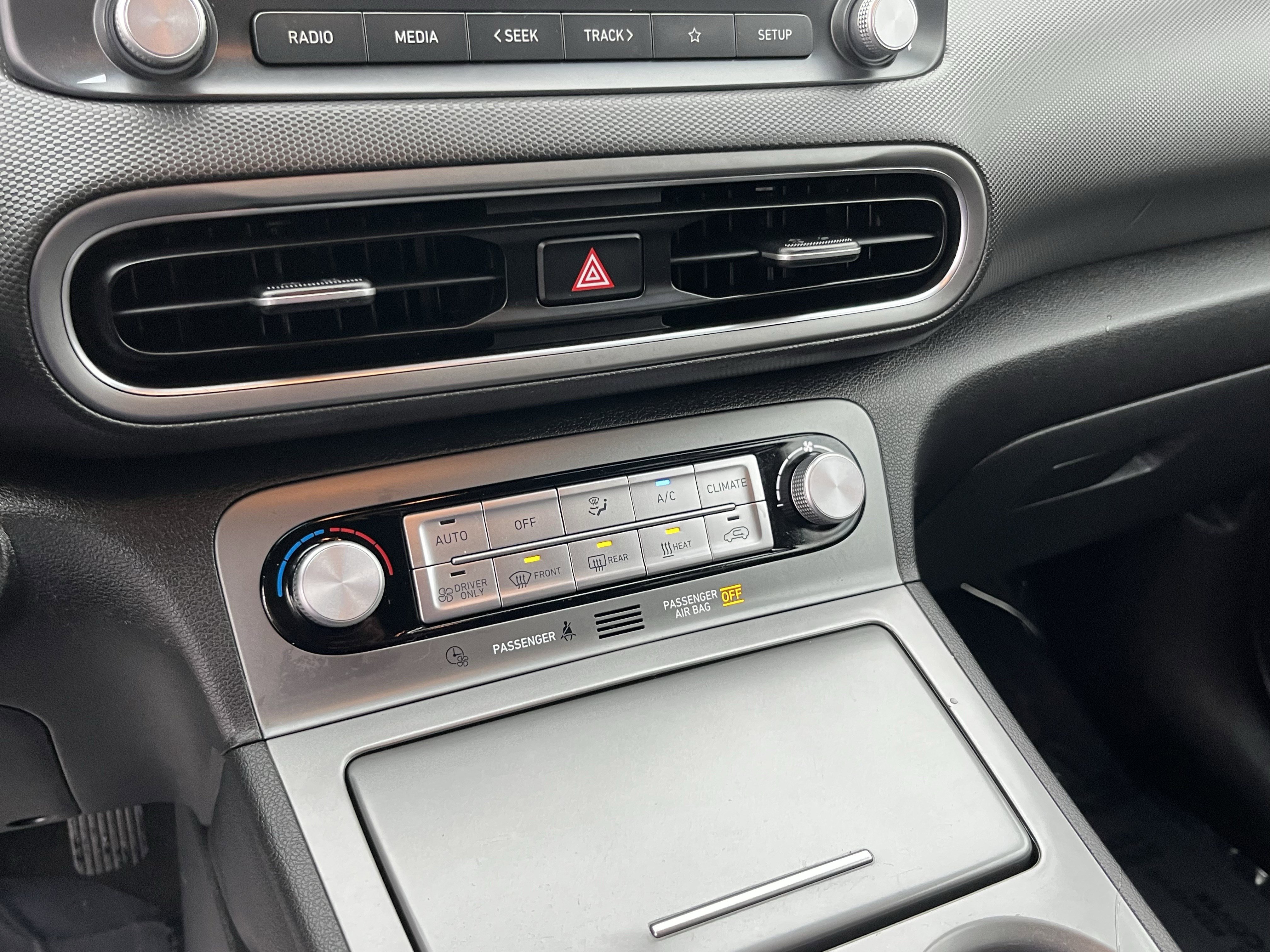 Certified 2023 Hyundai Kona SE image 21