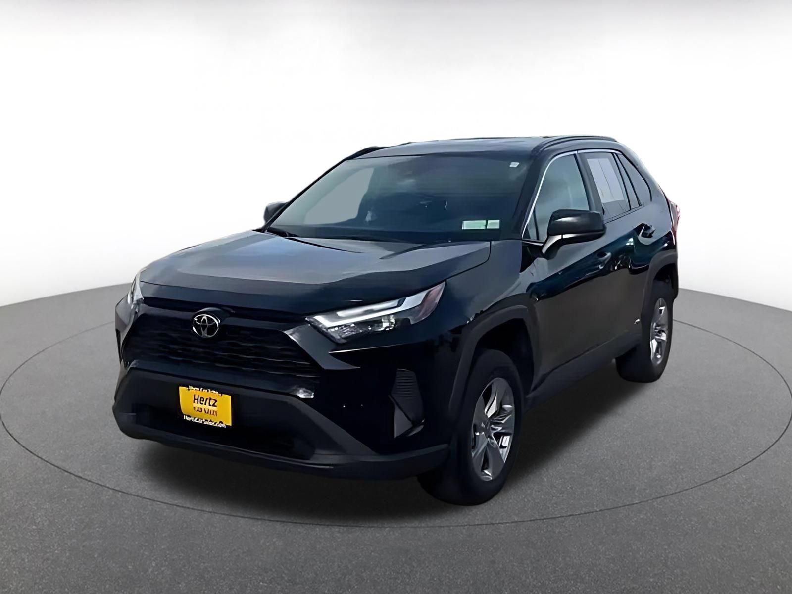 Used 2025 Toyota RAV4 LE AWD/4WD image 7