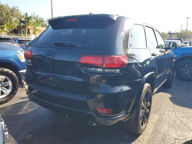 Used 2019 Jeep Grand Cherokee Altitude image 3