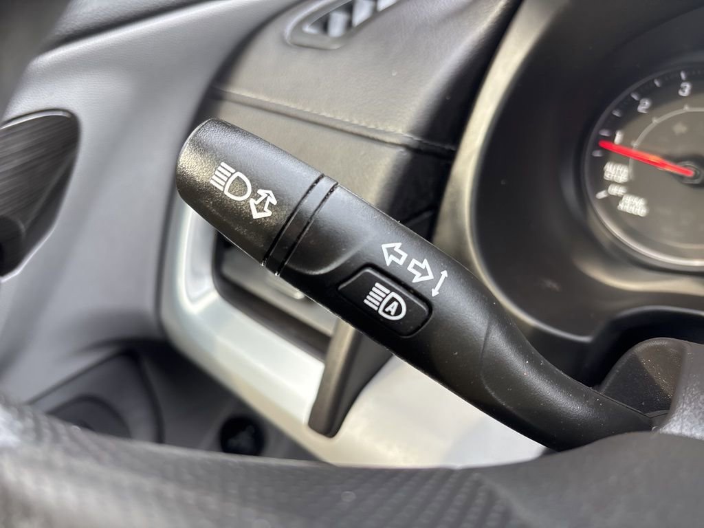 Used 2022 GMC Terrain SLE w/ Driver Convenience Package image 21