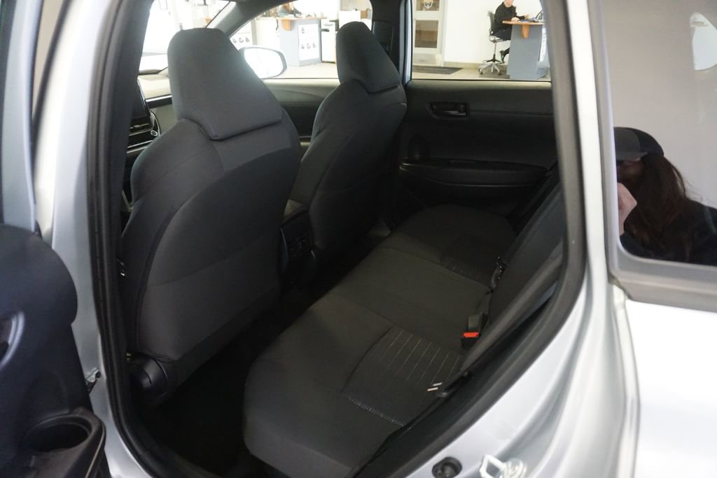 Used 2024 Toyota Corolla Cross SE image 19
