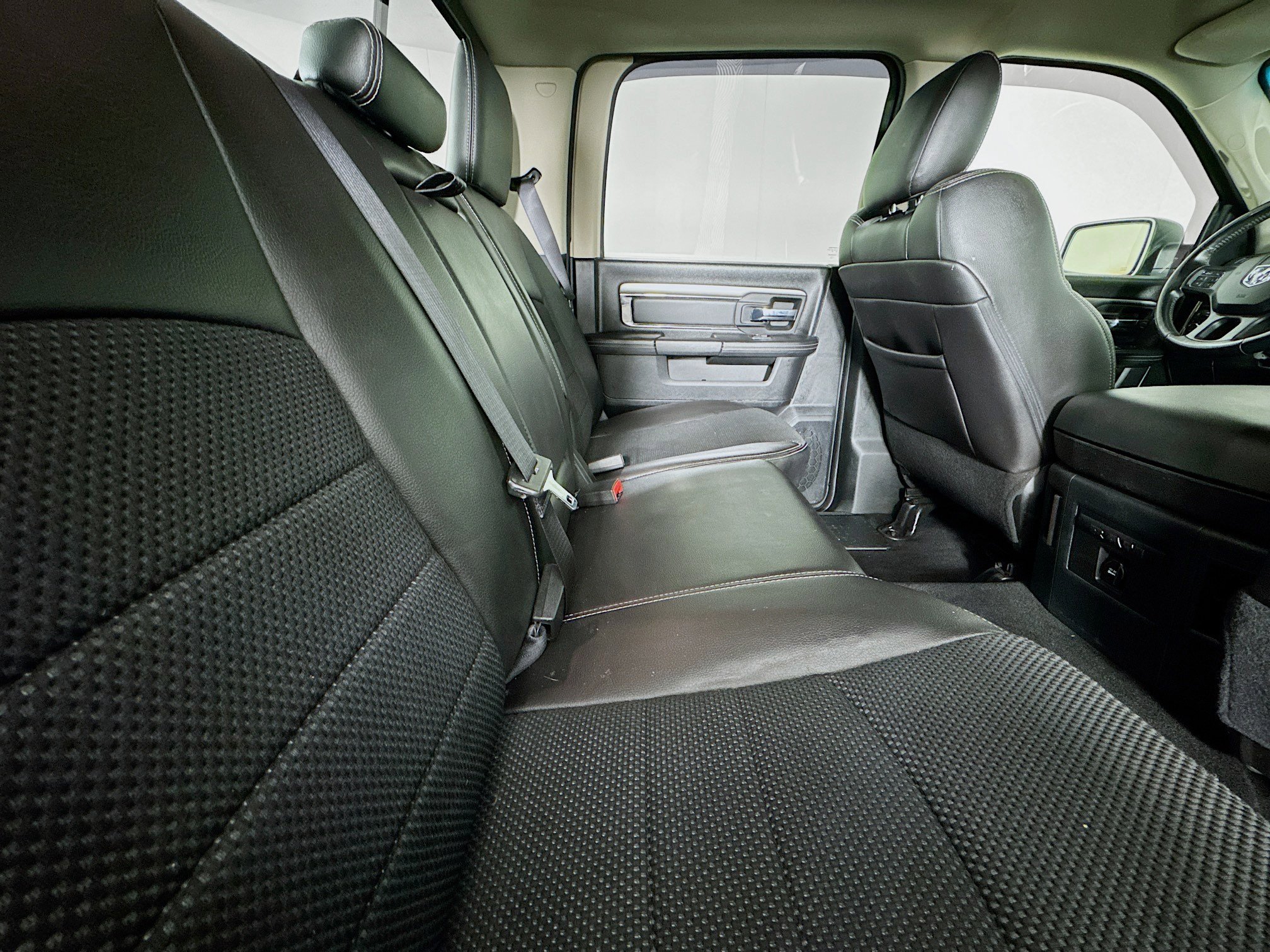 Used 2016 RAM 1500 Sport image 24