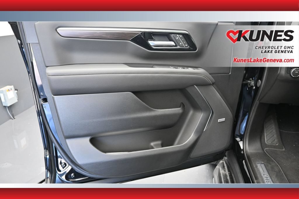 New 2026 Chevrolet Tahoe Premier w/ Sun And Tow Package AWD/4WD image 19