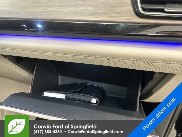 Used 2024 Volkswagen Atlas SEL Premium R-Line image 9