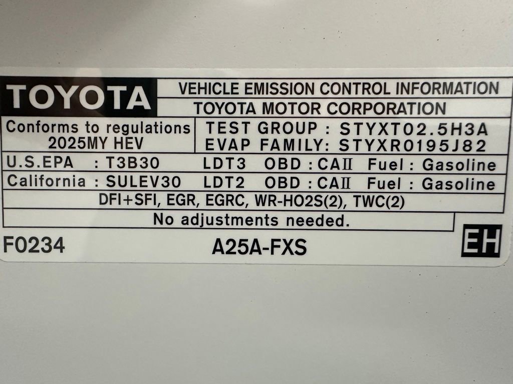 Used 2025 Toyota Sienna LE FWD image 74