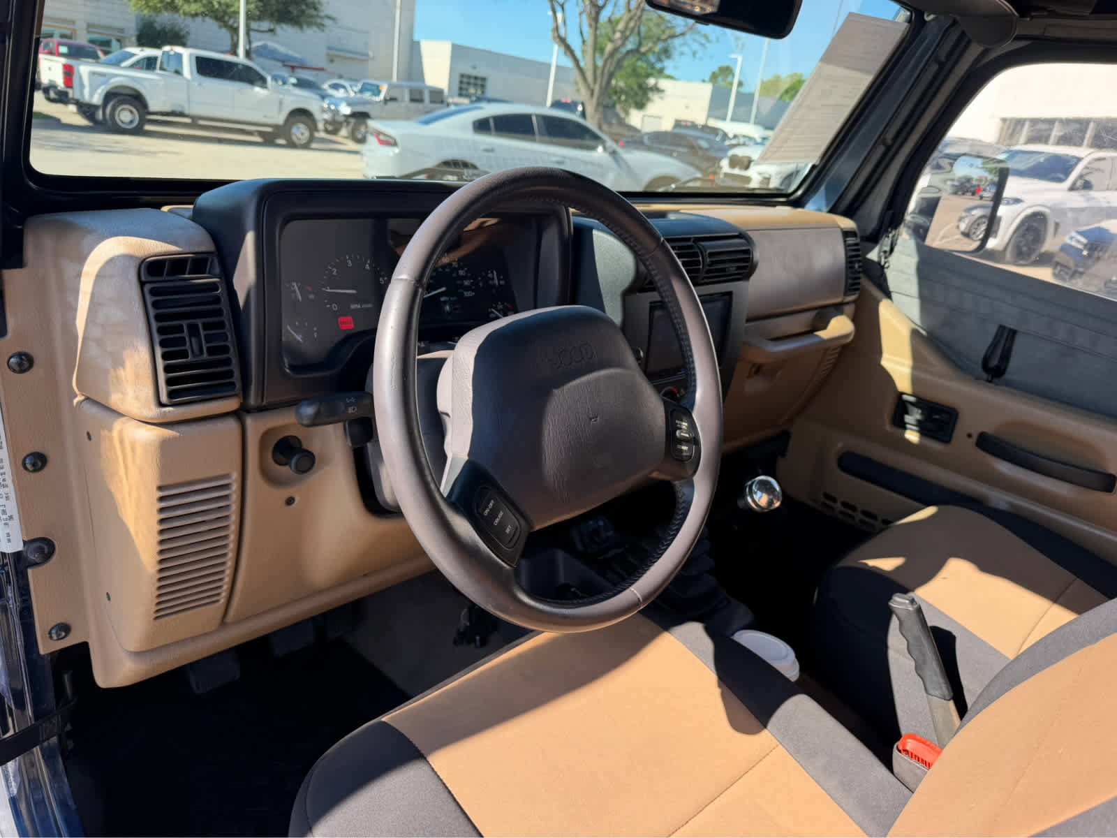 Used 2000 Jeep Wrangler SE image 11