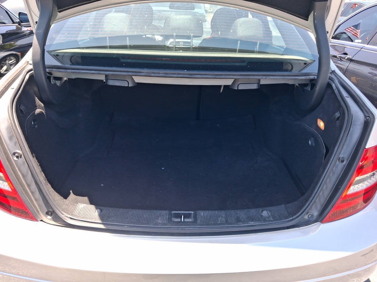 Used 2013 Mercedes-Benz C 250 Sedan image 25