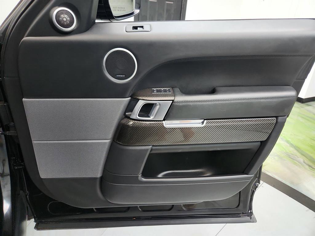 Used 2017 Land Rover Range Rover Sport SVR image 28