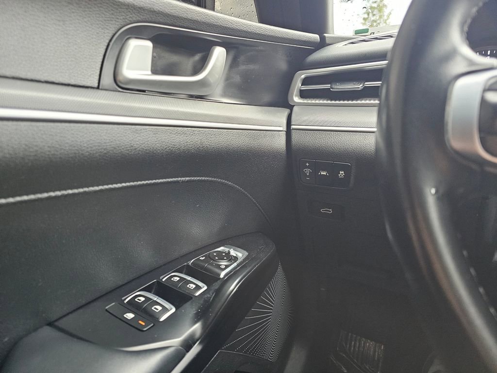 Used 2022 Kia K5 GT-Line image 31