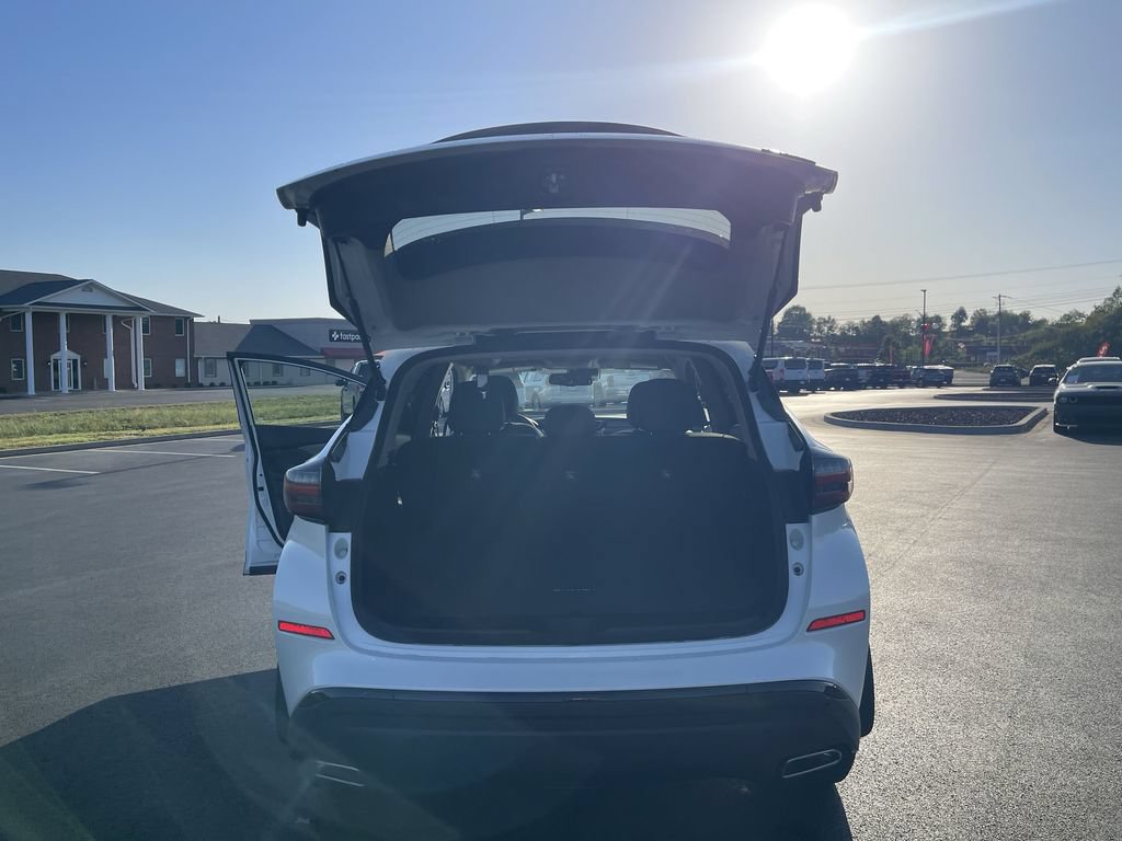 Used 2023 Nissan Murano SV w/ SV Midnight Edition Package FWD image 22