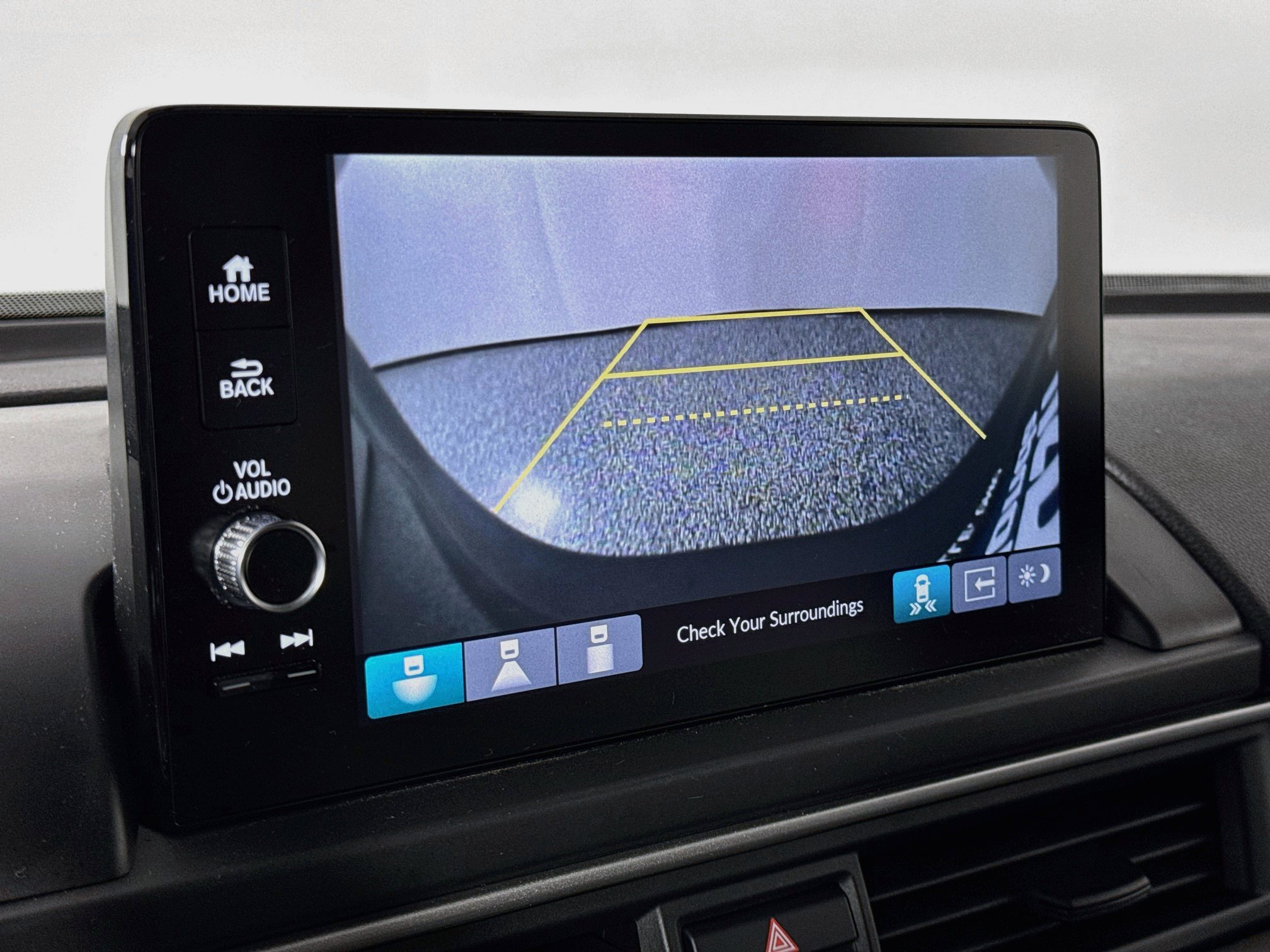 Certified 2023 Honda Pilot Touring image 14