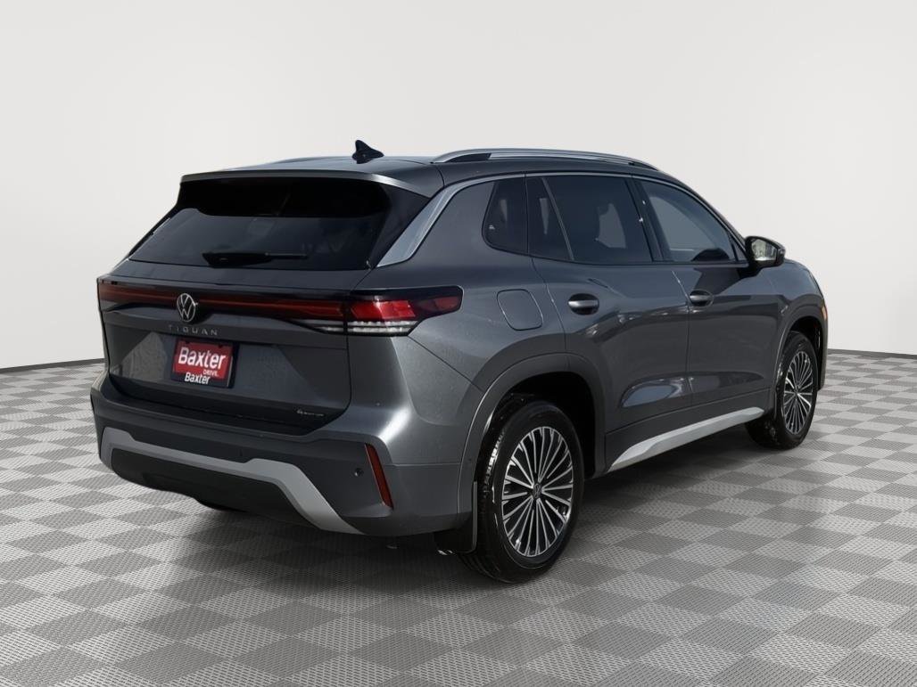 New 2026 Volkswagen Tiguan S image 3