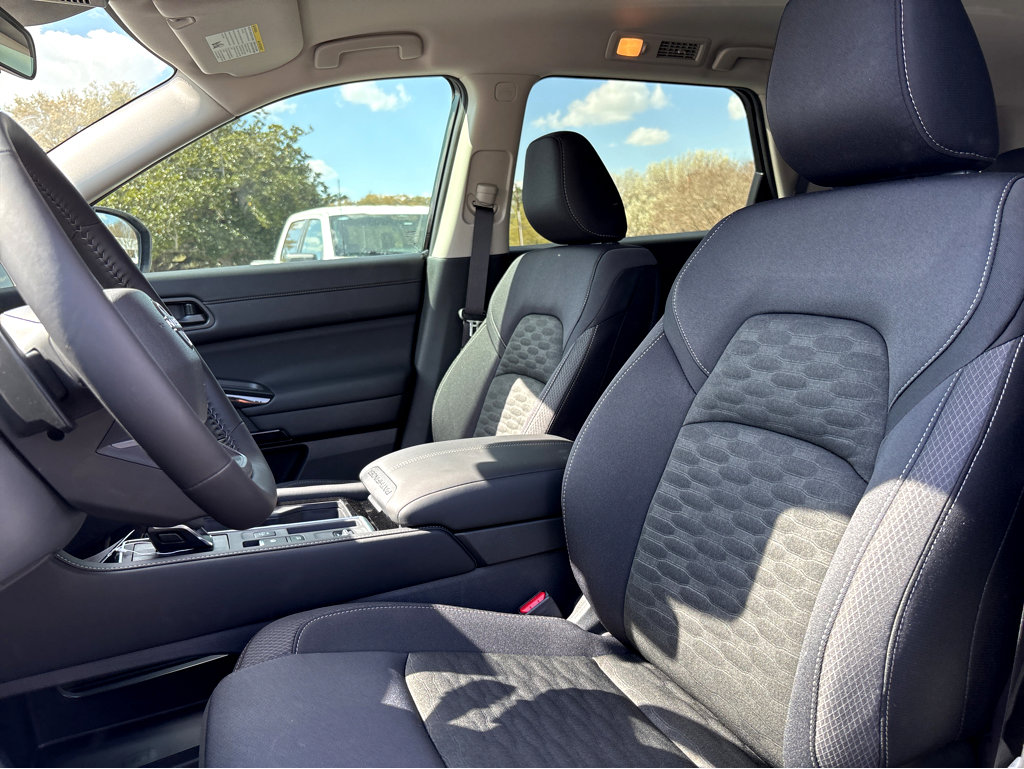 New 2026 Nissan Pathfinder SV FWD image 18