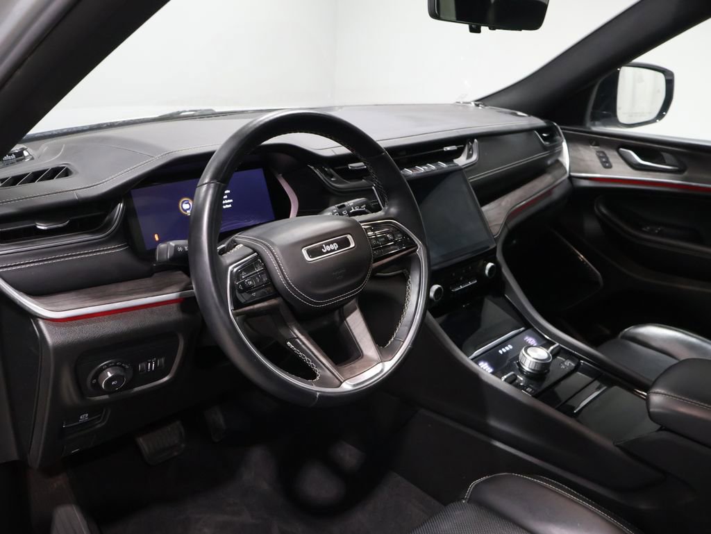 Used 2021 Jeep Grand Cherokee L Overland w/ Luxury Tech Group IV image 17