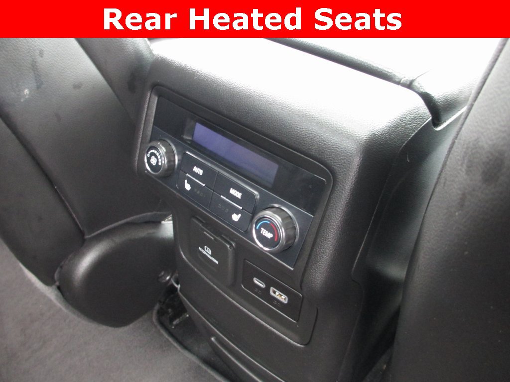 Used 2021 GMC Acadia SLT w/ Elevation Edition image 26