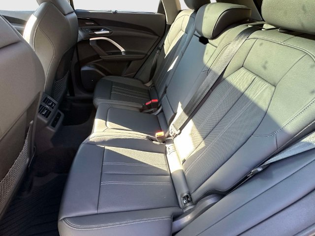 Certified 2025 Audi Q5 Premium Plus AWD/4WD image 14