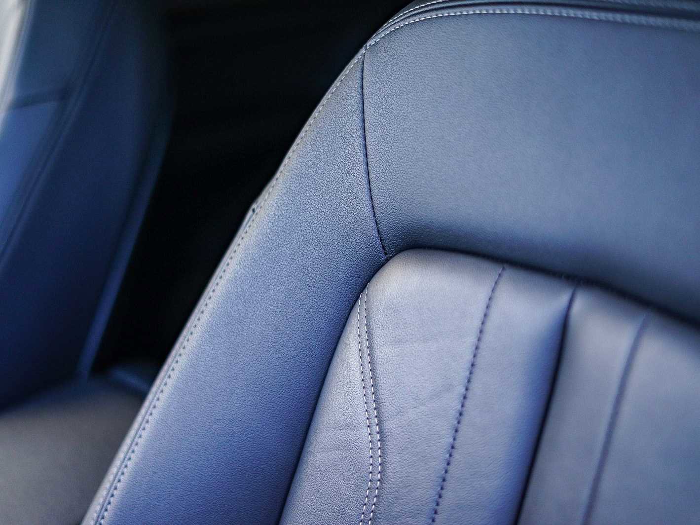 Used 2023 Audi Q5 Premium w/ Convenience Package image 29