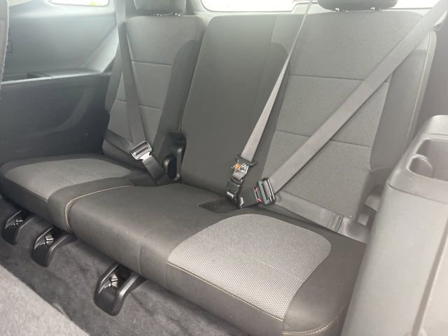 Used 2020 Chevrolet Traverse LS FWD image 25