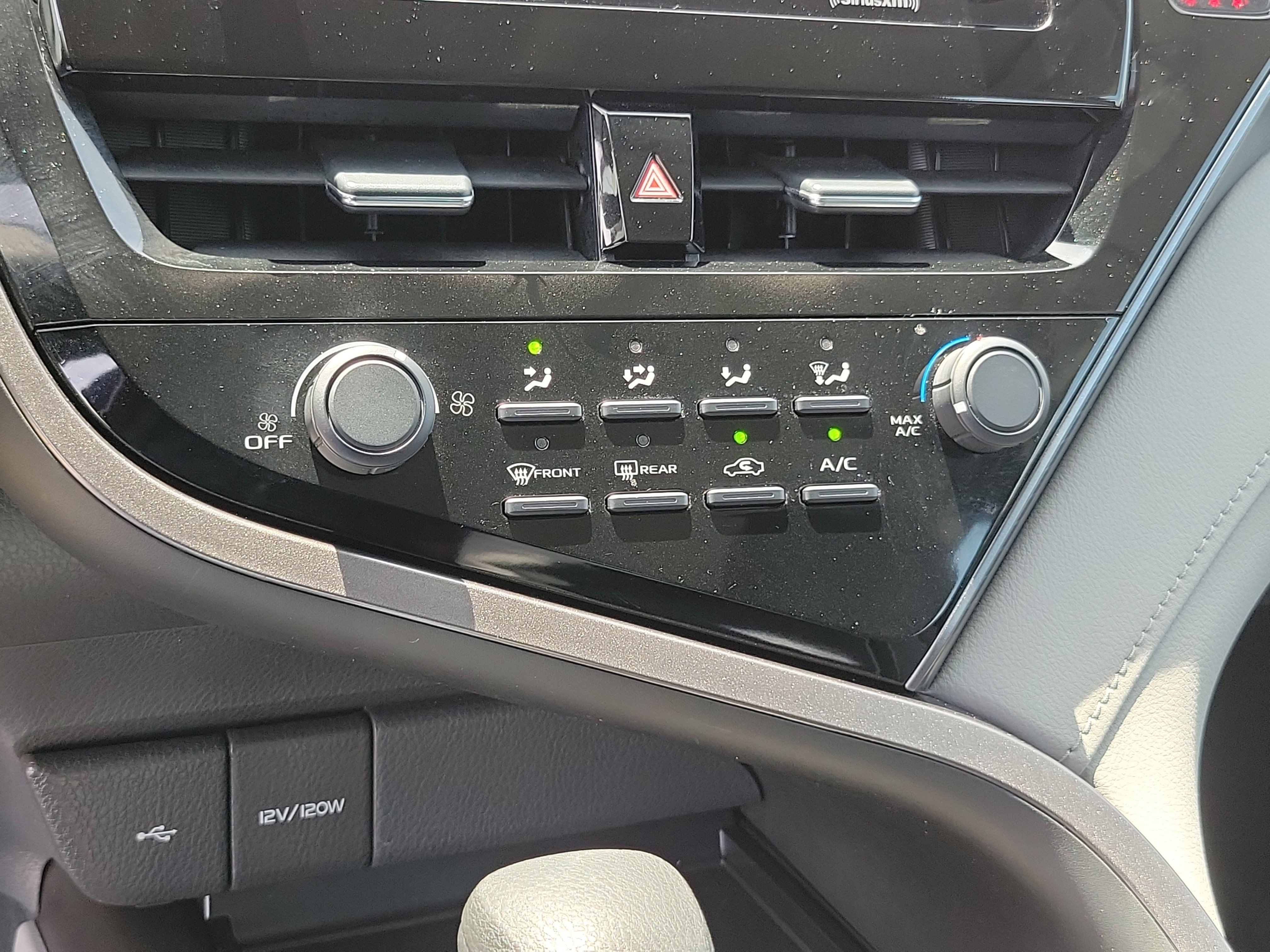 Used 2021 Toyota Camry LE FWD image 29