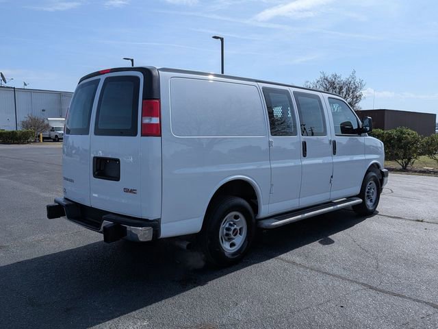 Used 2024 GMC Savana 2500 w/ Driver Convenience Package RWD image 3