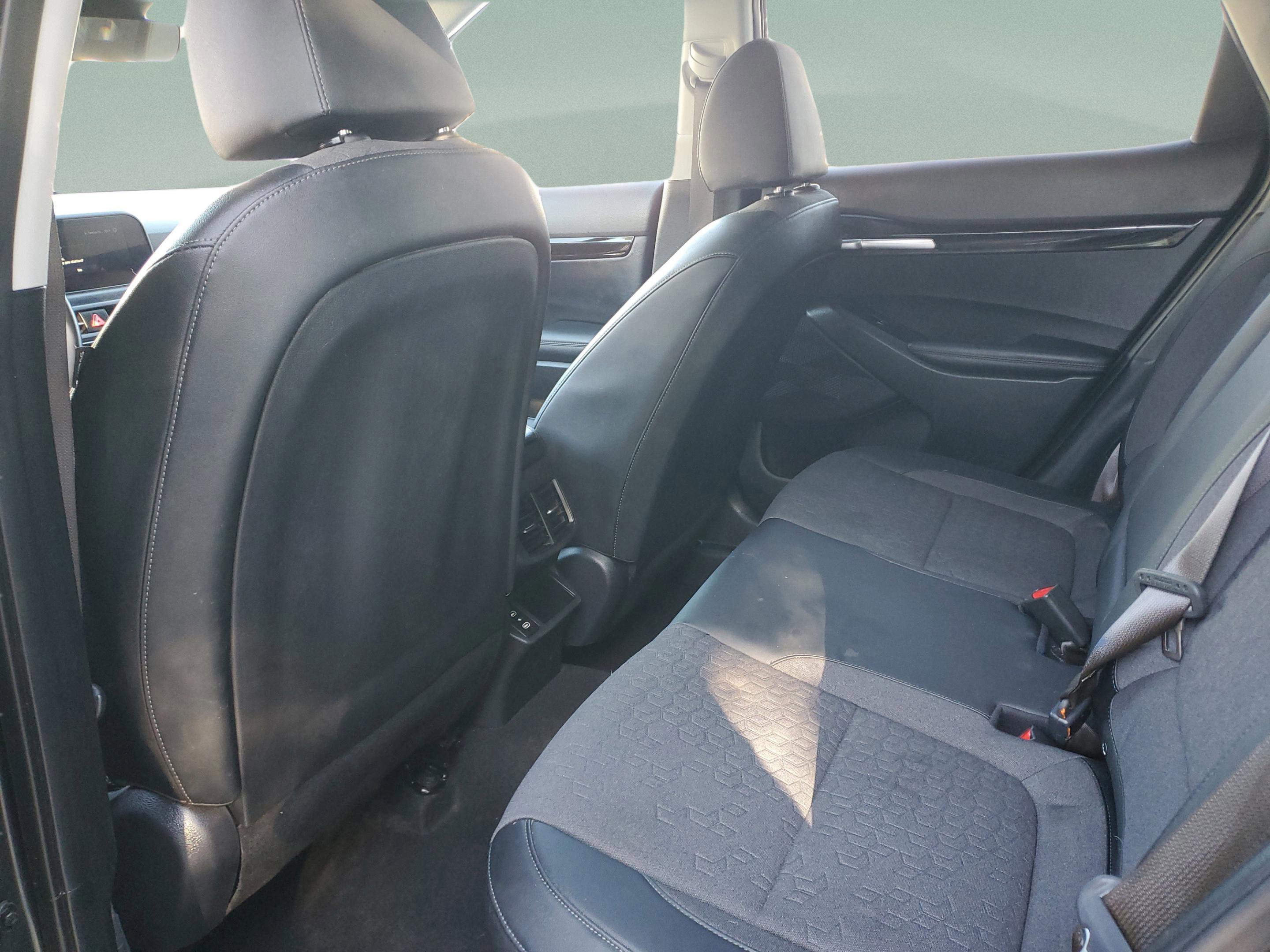 Certified 2024 Kia Seltos X-Line image 10