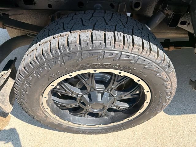 Used 2019 Ford F150 Lariat w/ Equipment Group 502A Luxury AWD/4WD image 12