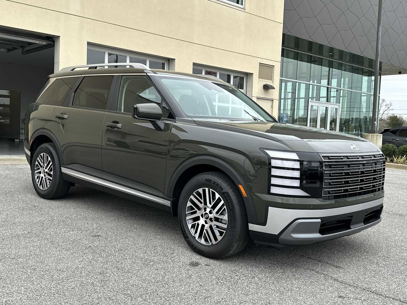 New 2026 Hyundai Palisade SEL image 2