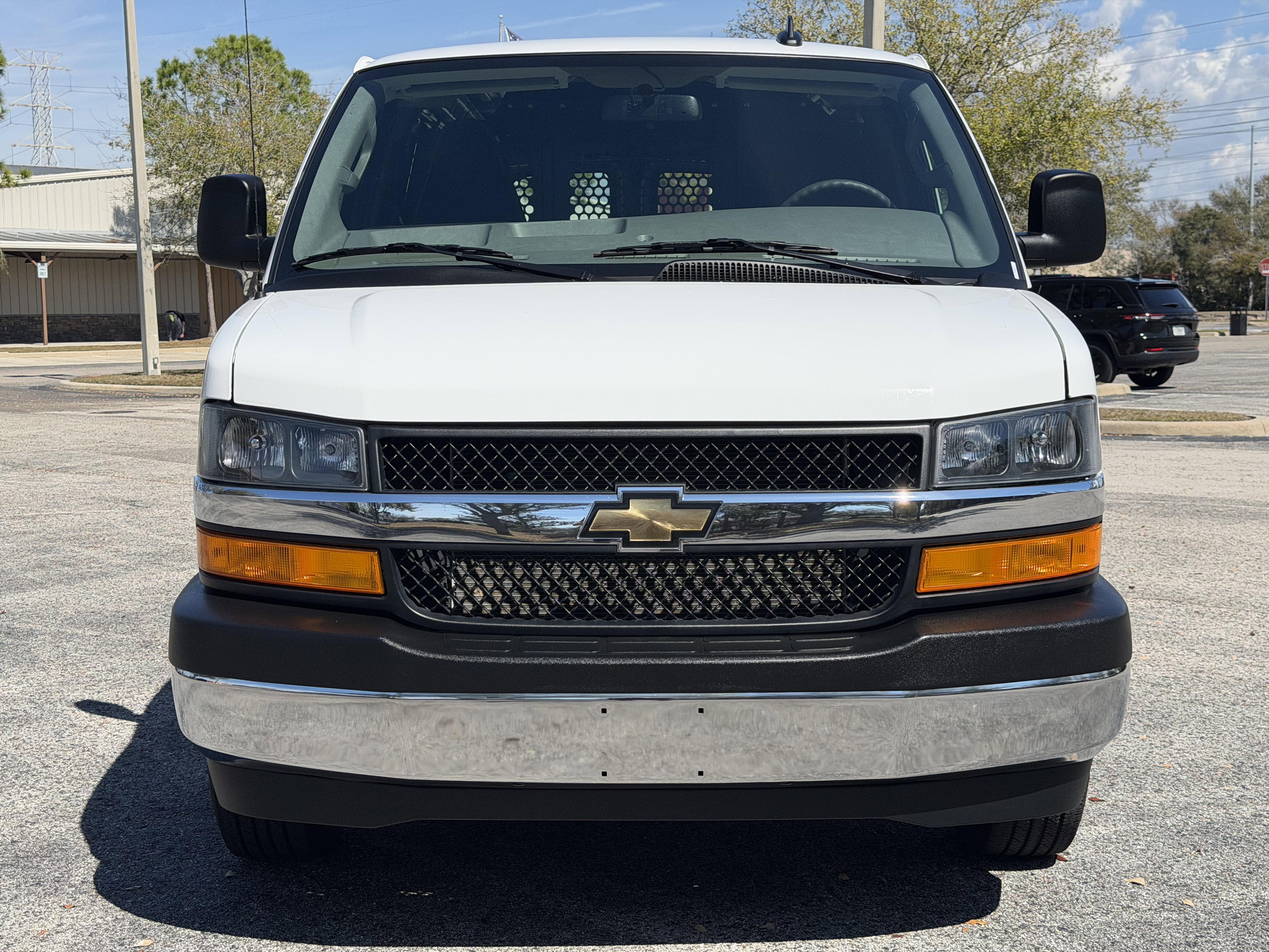Used 2024 Chevrolet Express 2500 w/ Driver Convenience Package RWD image 10