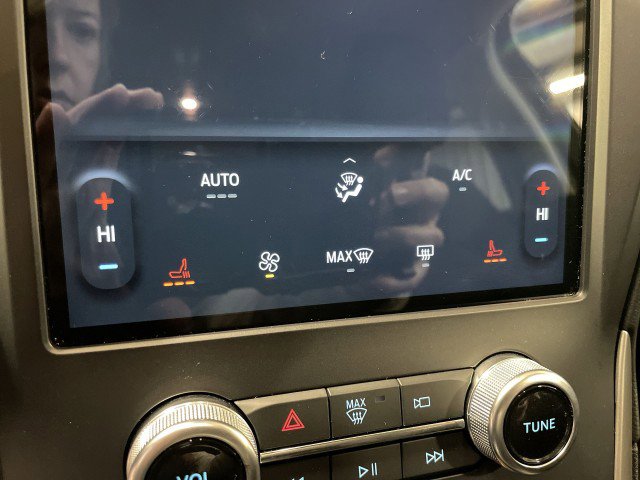 Used 2024 Ford Edge SEL image 22