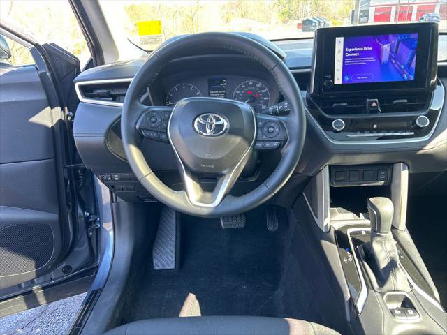Certified 2025 Toyota Corolla Cross LE w/ Moonroof Package AWD/4WD image 21