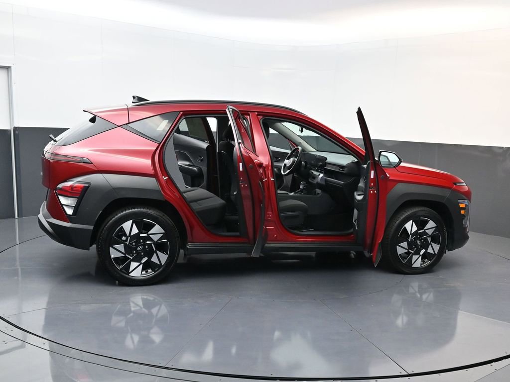 Certified 2025 Hyundai Kona SEL image 27