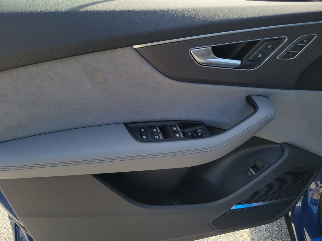 New 2026 Audi SQ8 Premium Plus AWD/4WD image 18