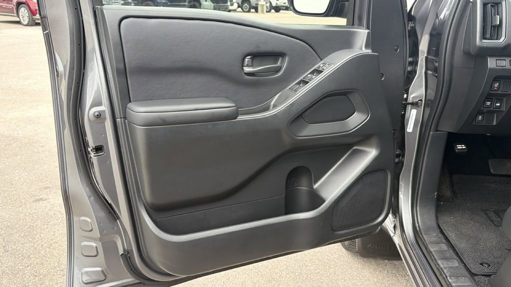 Used 2026 Nissan Frontier S AWD/4WD image 10