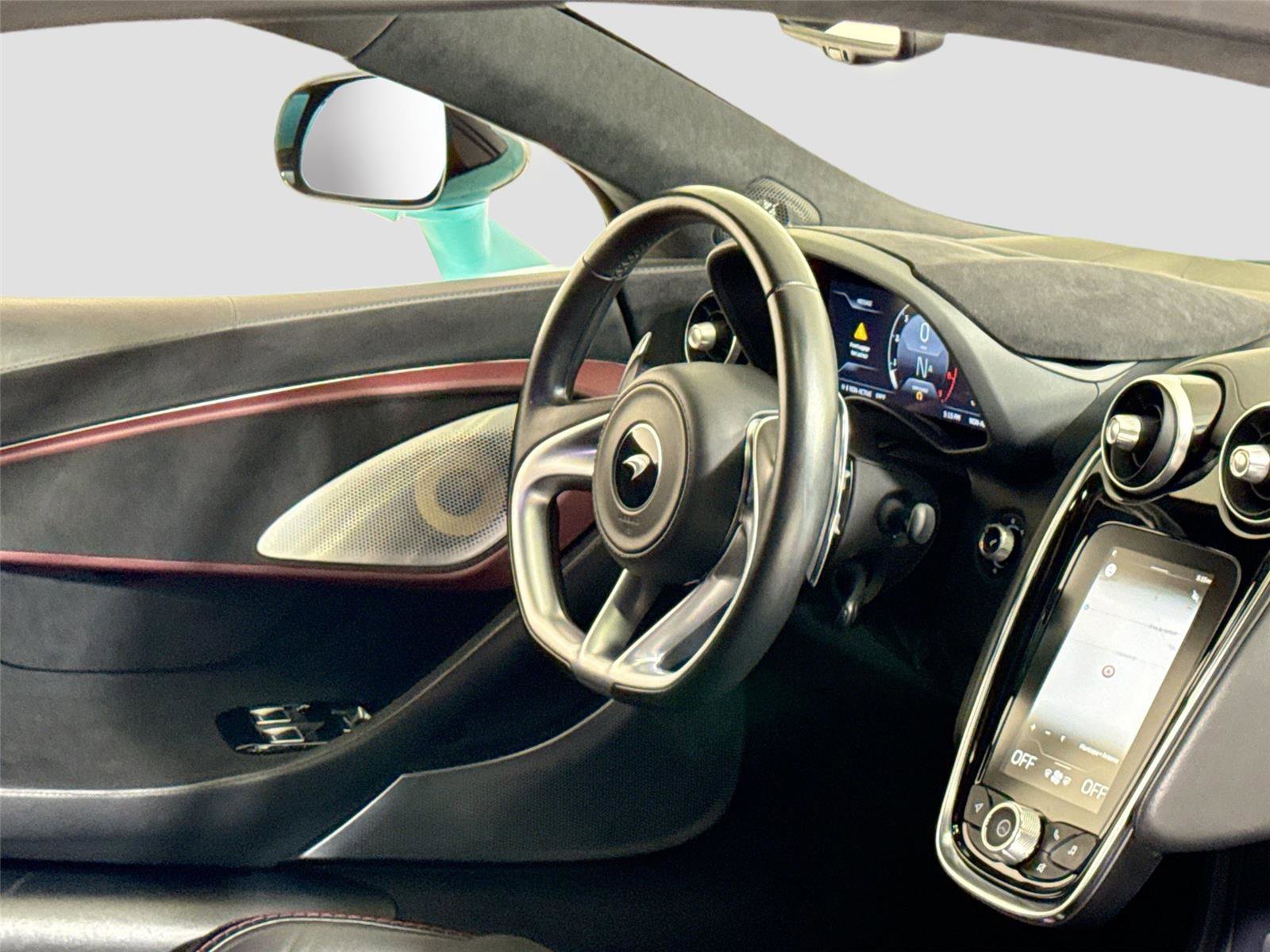 Used 2022 McLaren GT image 18