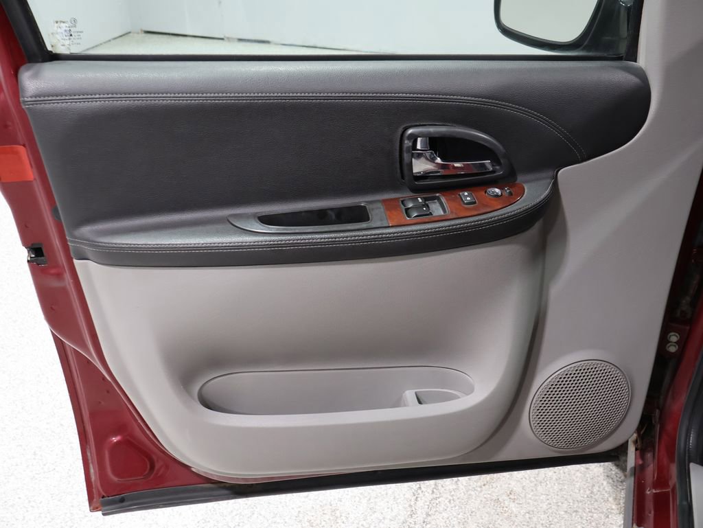 Used 2005 Chevrolet Uplander LT w/ Premium Seating Package image 12