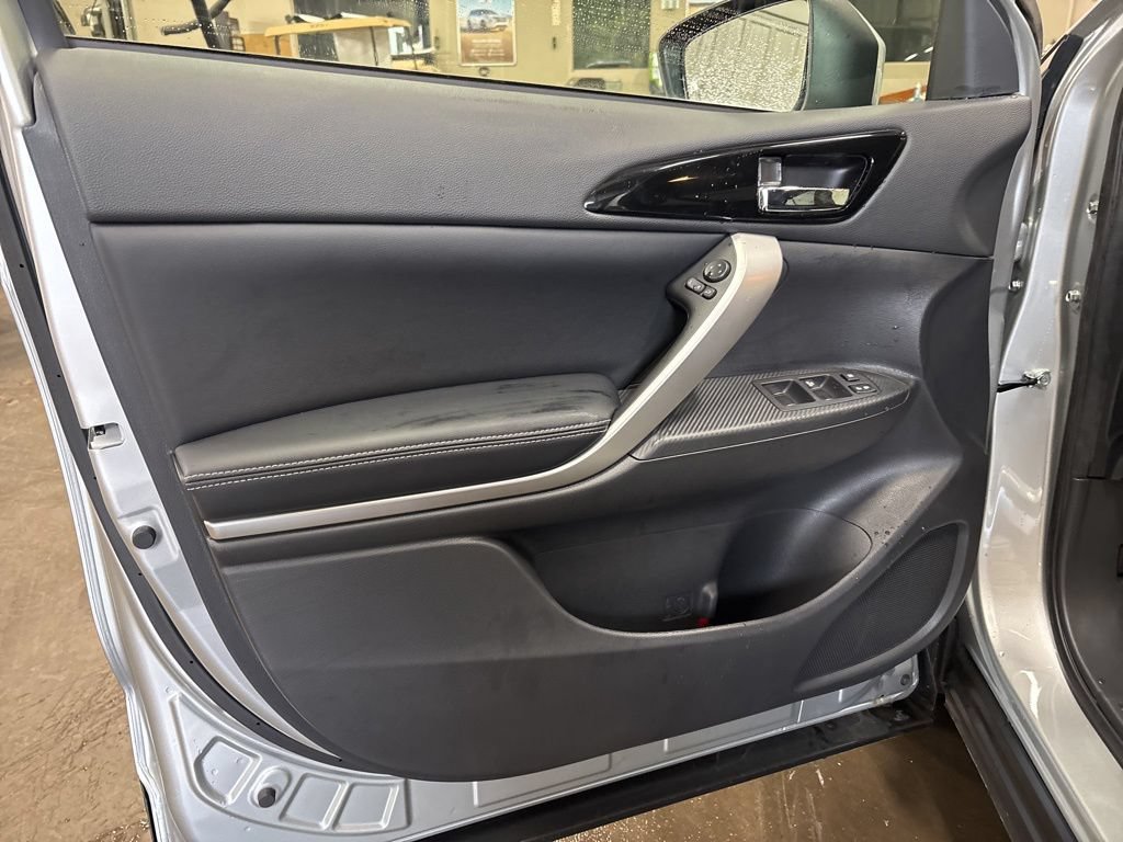 Used 2024 Mitsubishi Eclipse Cross SE AWD/4WD image 14