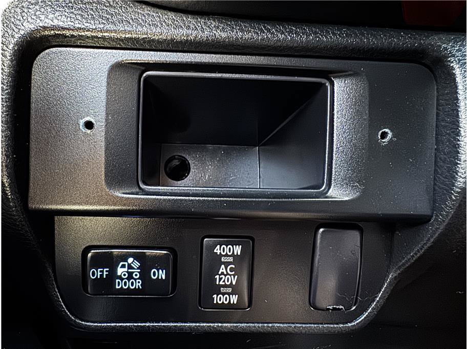 Used 2016 Toyota Tacoma TRD Off-Road w/ Towing Package AWD/4WD image 26