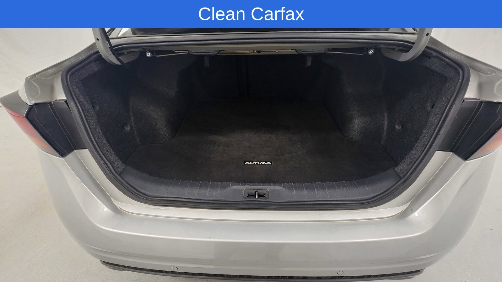 Used 2022 Nissan Altima 2.5 SR FWD image 15