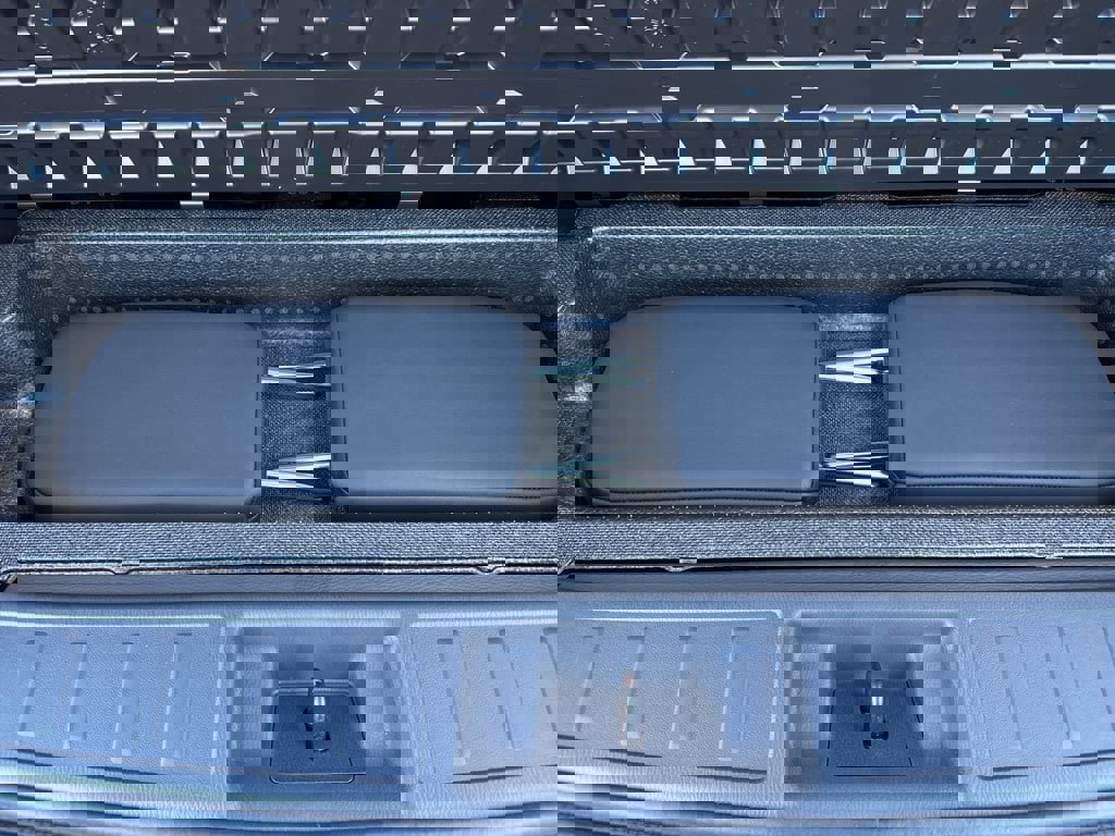 New 2025 Mitsubishi Outlander SE image 33